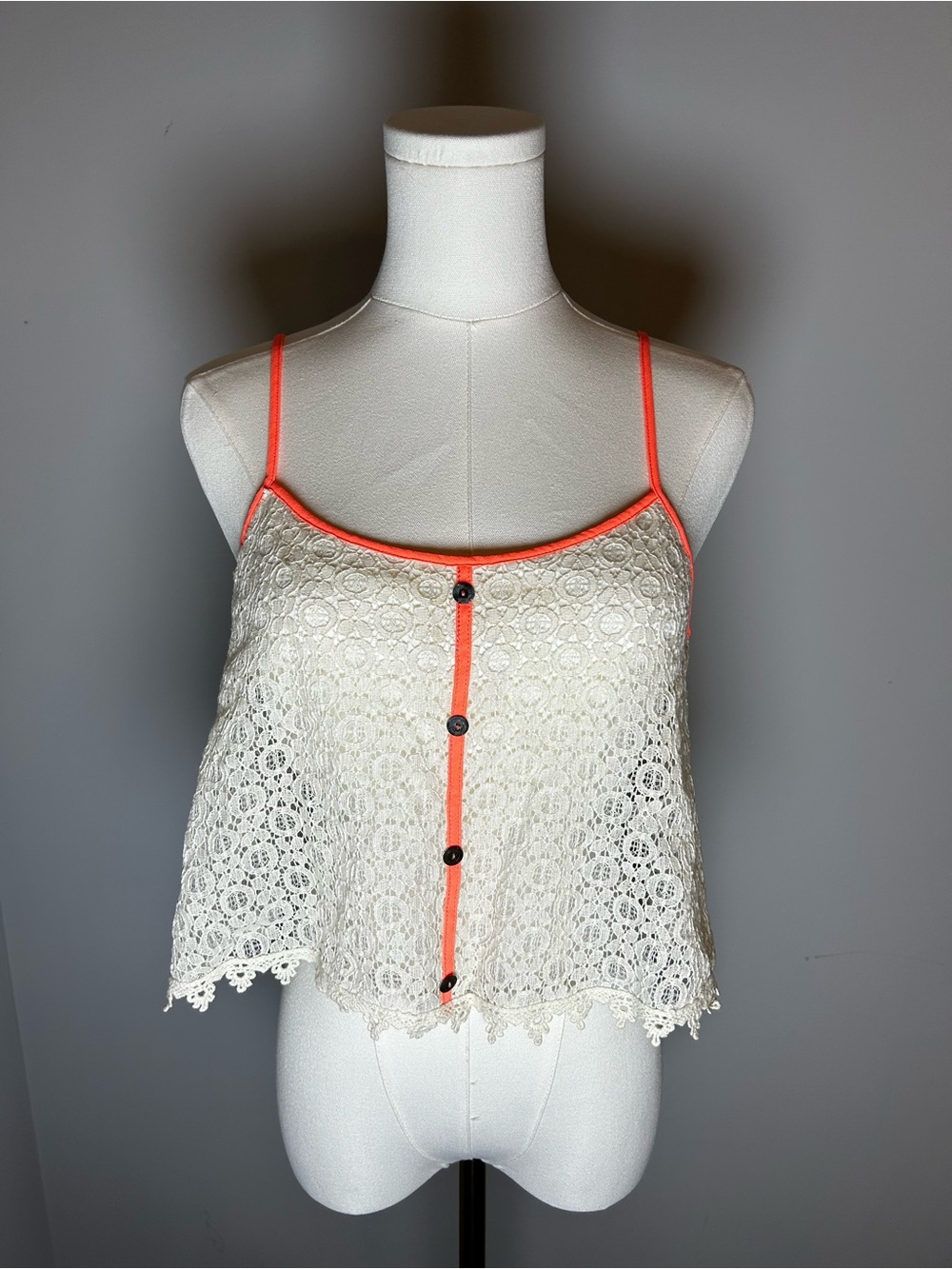 Anthropologie Paper Crane Lacy Crop Top  Size M